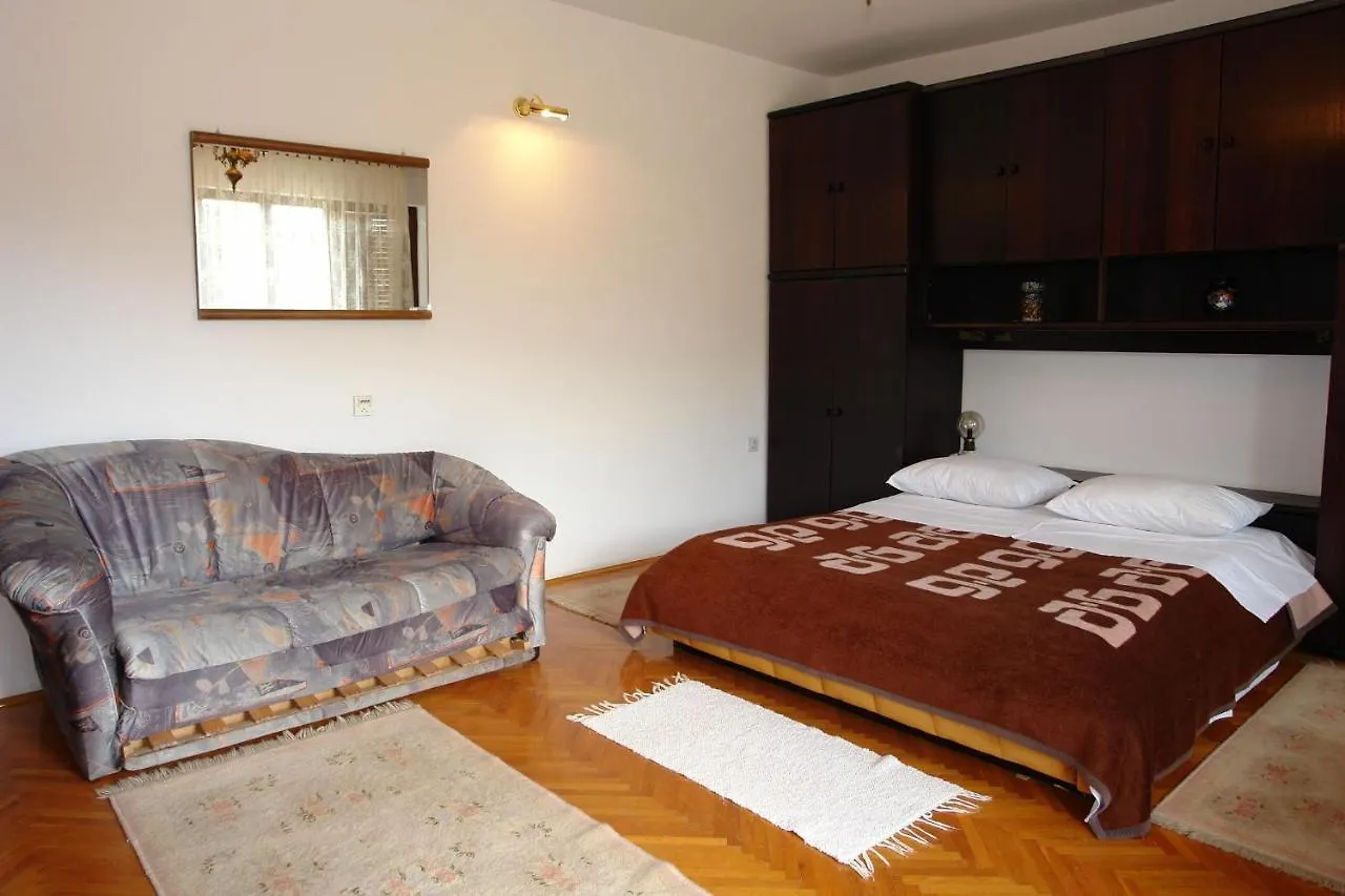 Apartments Nikolina Novi Vinodolski